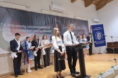 IMG-39a5b8cc86e96f1fd825a106b37e47cb-V
