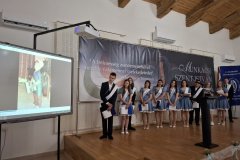 IMG-45a476cc5ae5a11551d3d484a77c1518-V